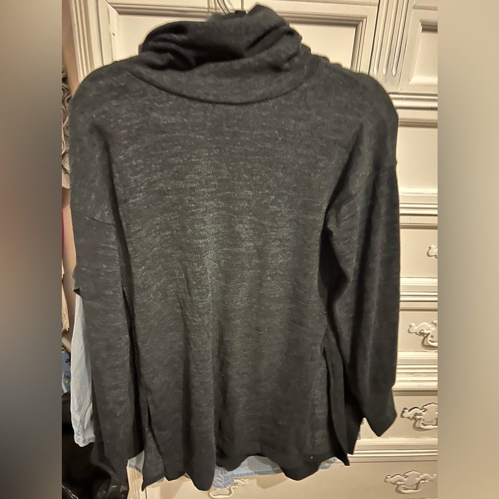 Black cowl neck thin sweater.